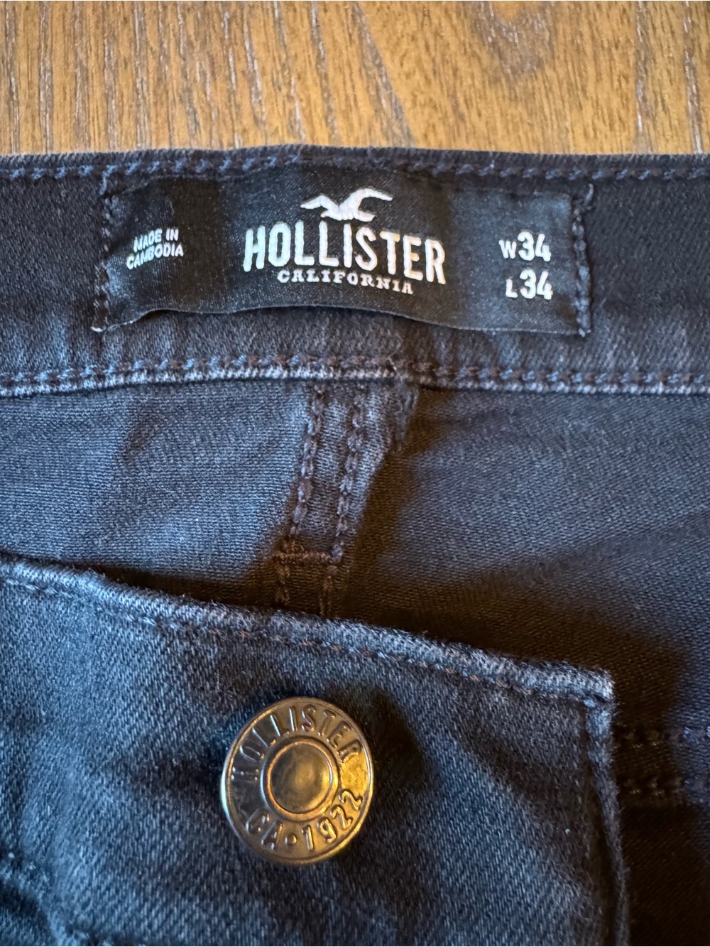 Hollister Men’s Black Slim Jeans with Branded Button